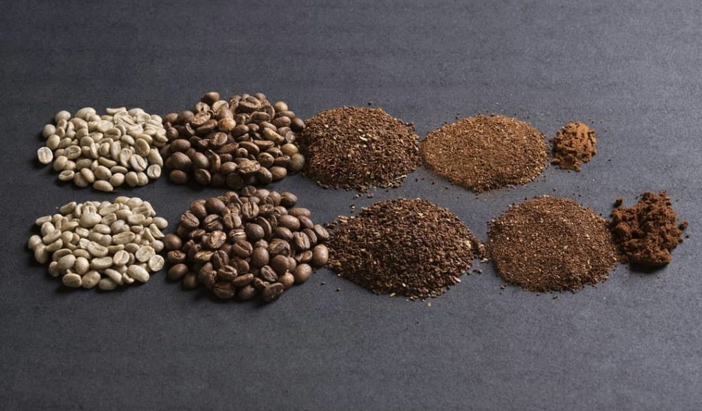 ساختار شیمیایی قهوه؛ تاثیر بو دادن و آسیاب دانه قهوه بر طعم نهایی قهوه