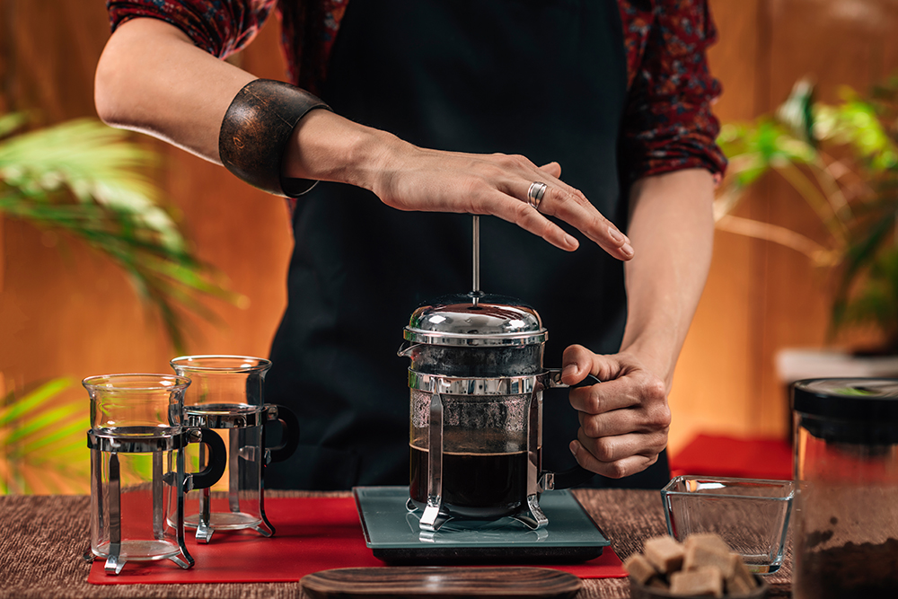 22 نکته آموزشی مفید از باریستاهای حرفه‌ای در طرز تهیه قهوه با فرنچ پرس