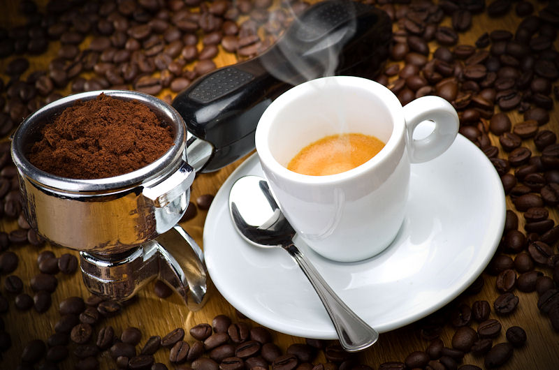 قهوه بلند یا ترکیبی برای اسپرسو چطور تهیه و مخلوط می‌شود؟