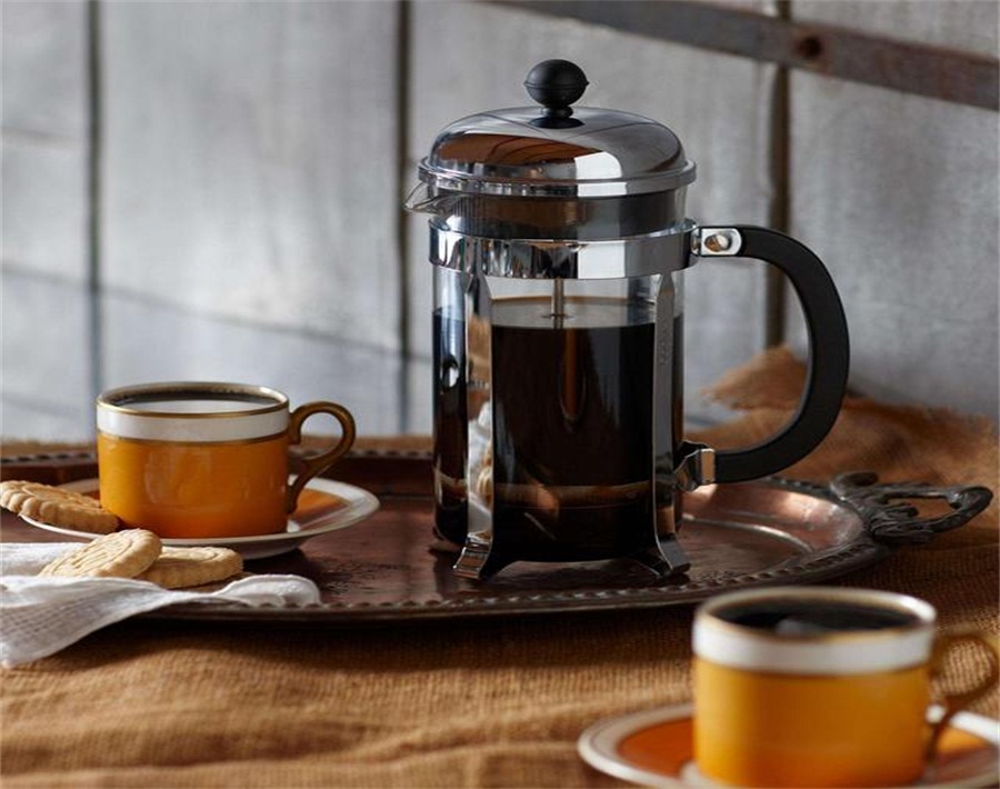 چطور با فرنچ پرس قهوه دمی بهتر و خوشمزه‌تری داشته باشیم؛ ترفندها و نکات طلایی