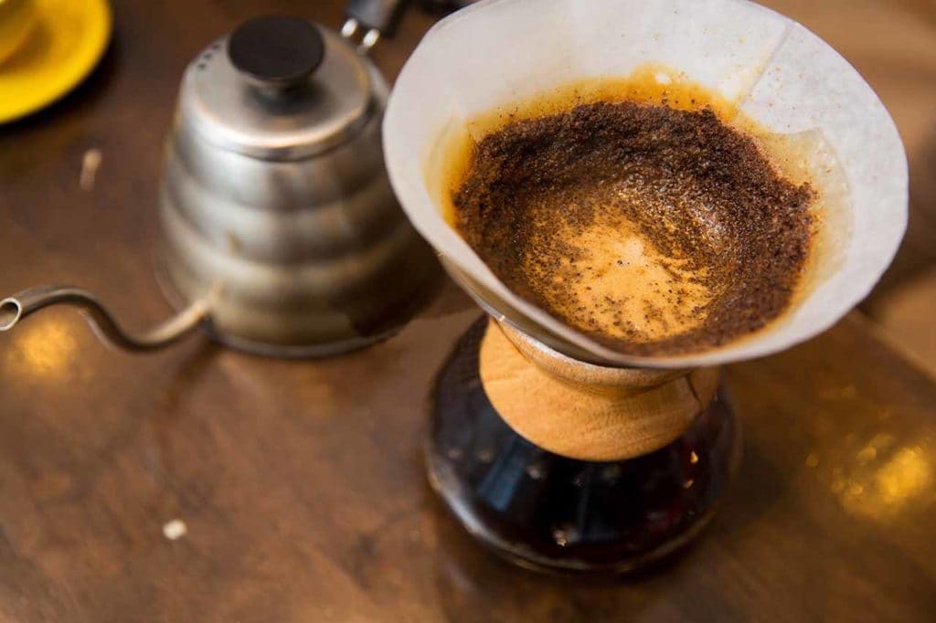 تفاوت قهوه آمریکانو با قهوه فیلتری در چیست؟ باریستاها به این سوال پاسخ می‌دهند
