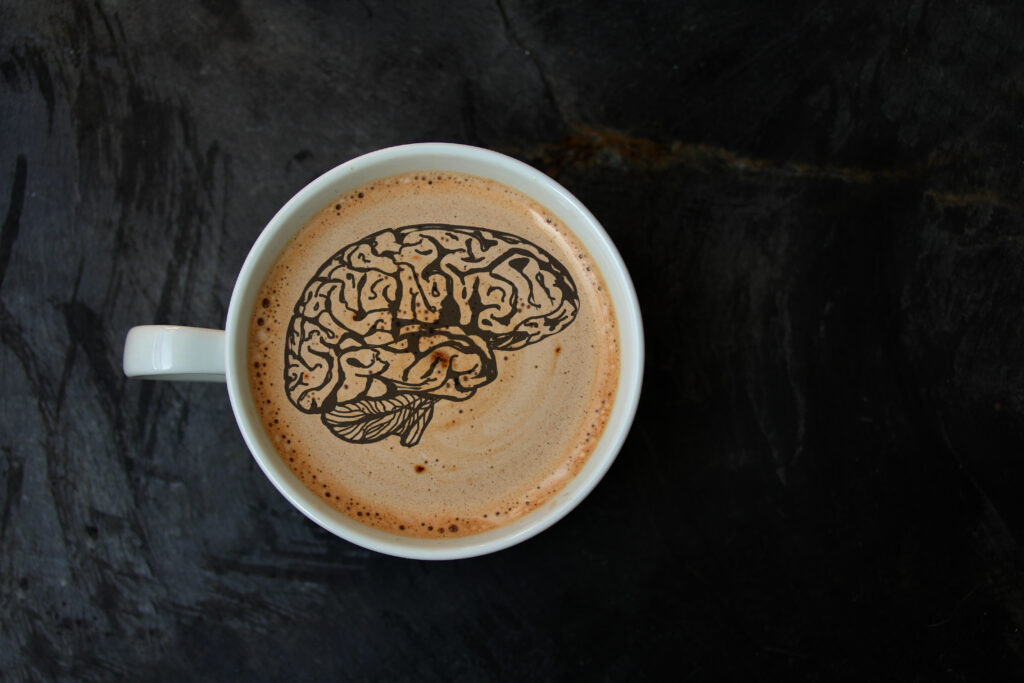تاثیر خواص کافئین قهوه بر افزایش عملکرد ذهن و حافظه