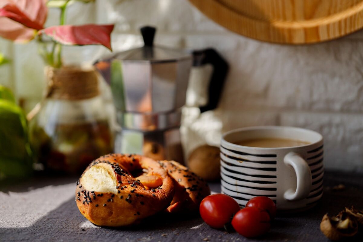 چرا قهوه صبحگاهی خلق و خو را بهتر میکند