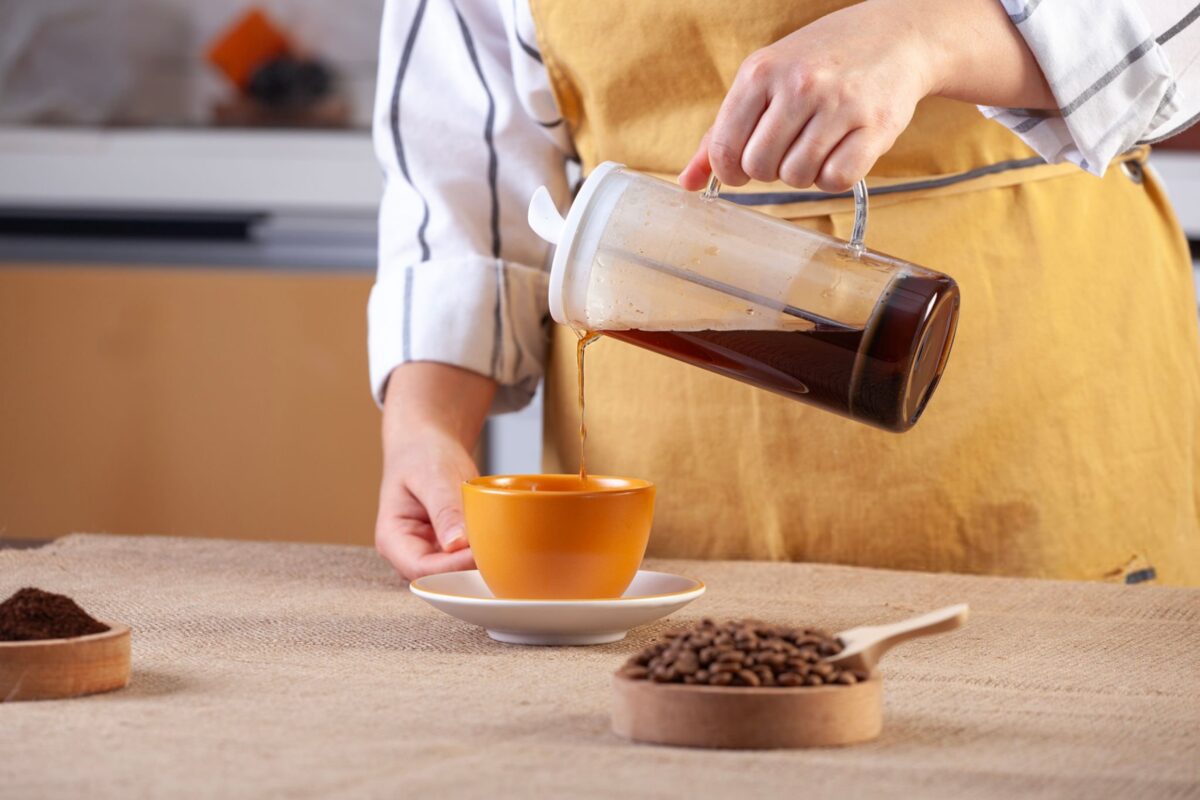 دم کردن قهوه در خانه